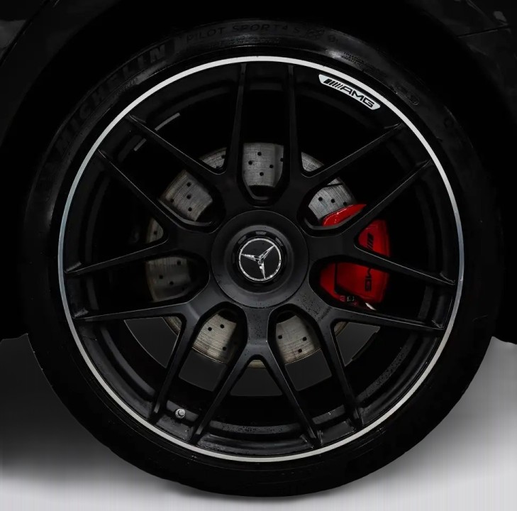 Mercedes-Benz AMG GT 53 4MATIC+ - foto 15