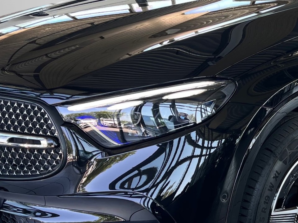 Mercedes-Benz GLC 300e 4MATIC AMG Line - foto 25