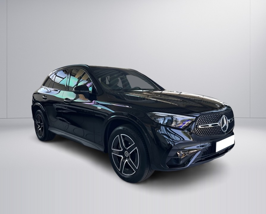 Mercedes-Benz GLC 300e 4MATIC AMG Line