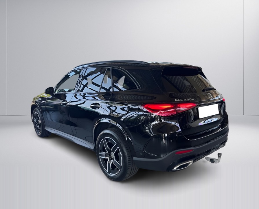 Mercedes-Benz GLC 300e 4MATIC AMG Line (4)