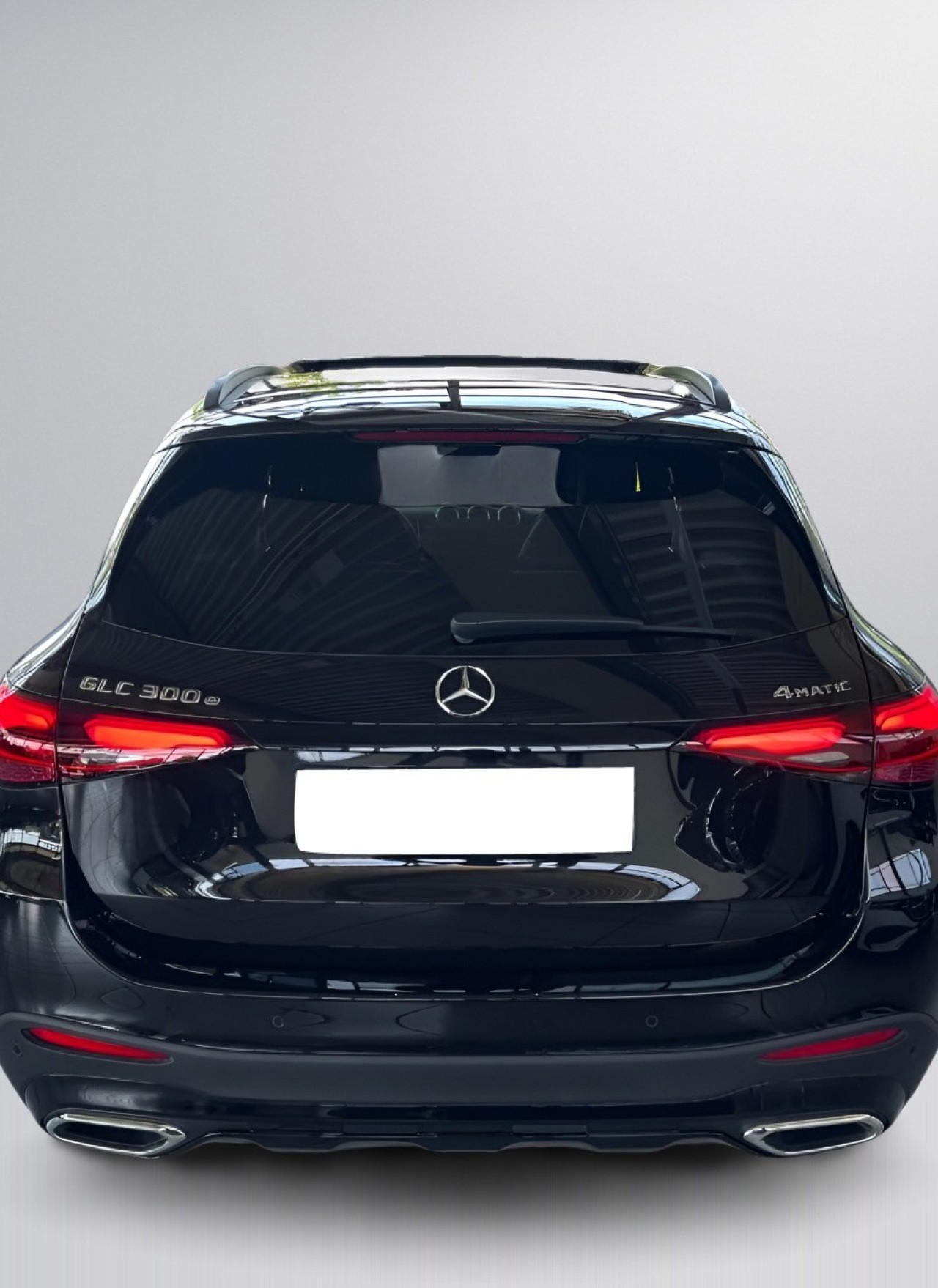 Mercedes-Benz GLC 300e 4MATIC AMG Line (3)