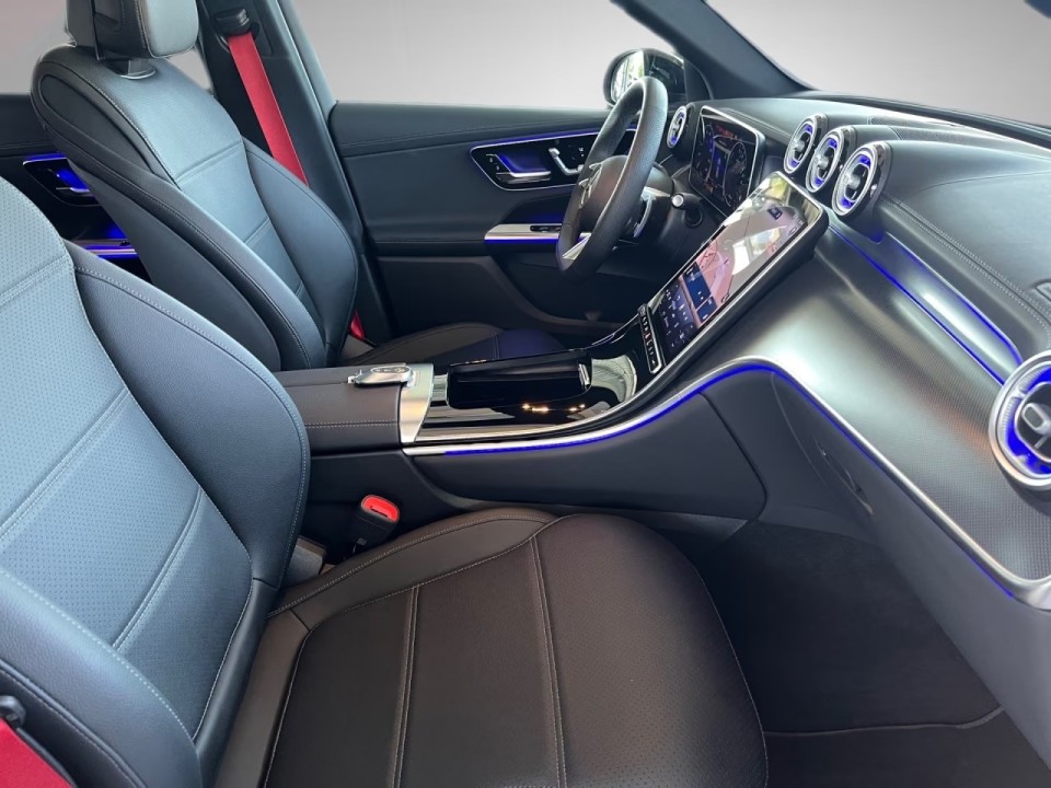 Mercedes-Benz GLC 300e 4MATIC AMG Line - foto 13