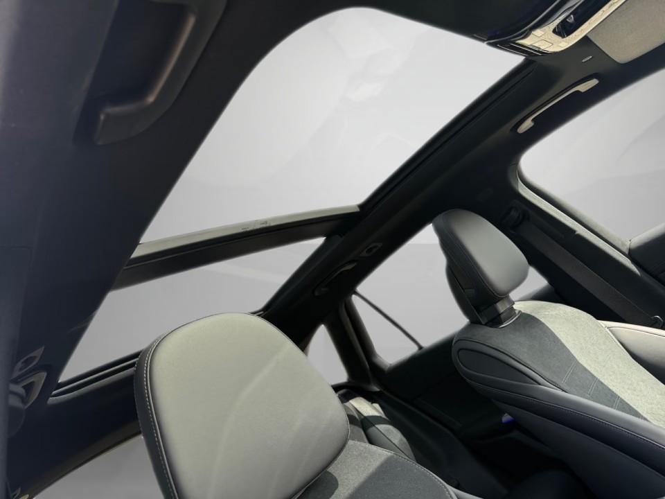 Mercedes-Benz GLC 300e 4MATIC AMG Line - foto 19