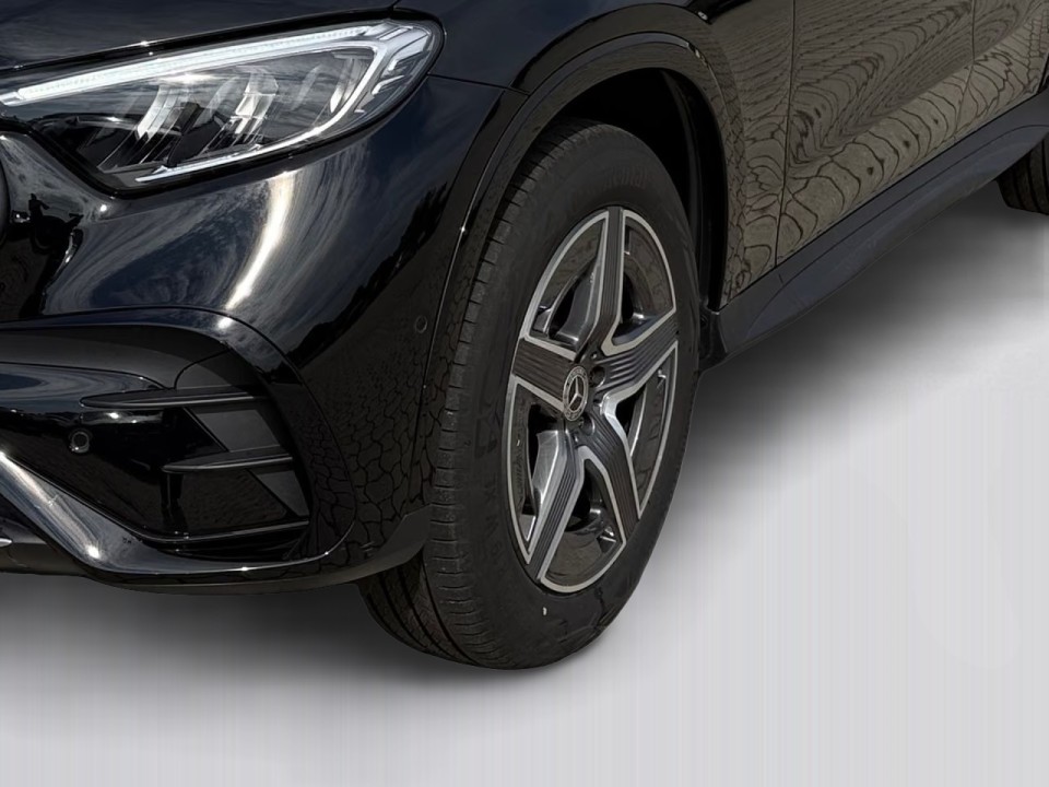 Mercedes-Benz GLC 300e 4MATIC AMG Line - foto 25