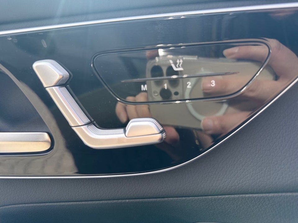 Mercedes-Benz GLC 300e 4MATIC AMG Line - foto 21