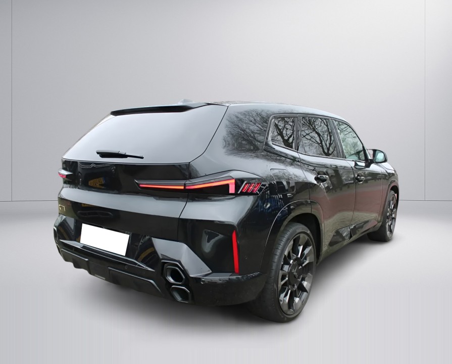 BMW XM (2)