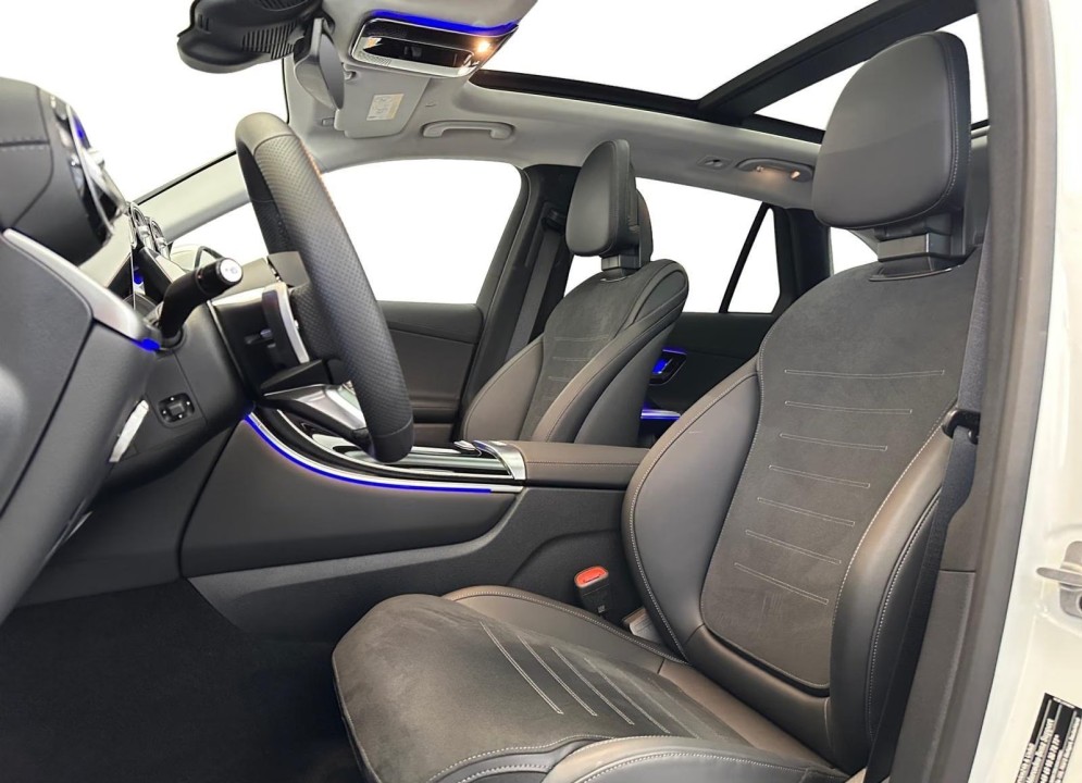 Mercedes-Benz GLC 300e 4MATIC AMG Line - foto 6