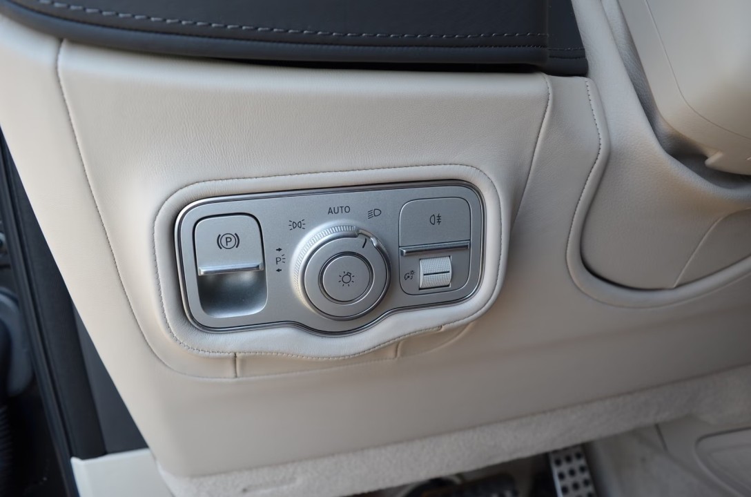 Mercedes-Benz G 63 AMG - foto 21