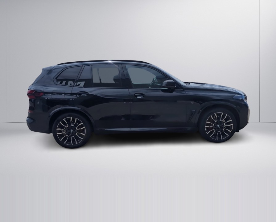 BMW X5 xDrive40d M-Sport (2)