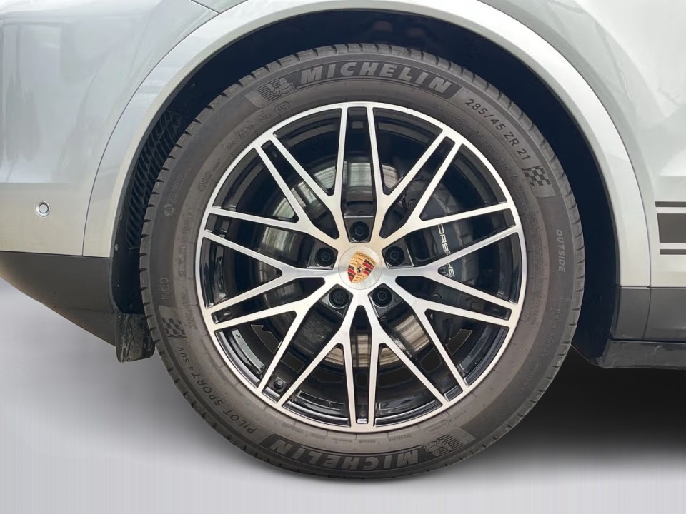 Porsche Cayenne Coupe E-Hybrid - foto 33