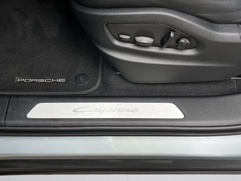 Porsche Cayenne Coupe E-Hybrid - foto 25