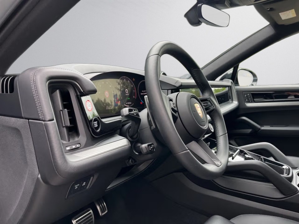 Porsche Cayenne Coupe E-Hybrid - foto 11