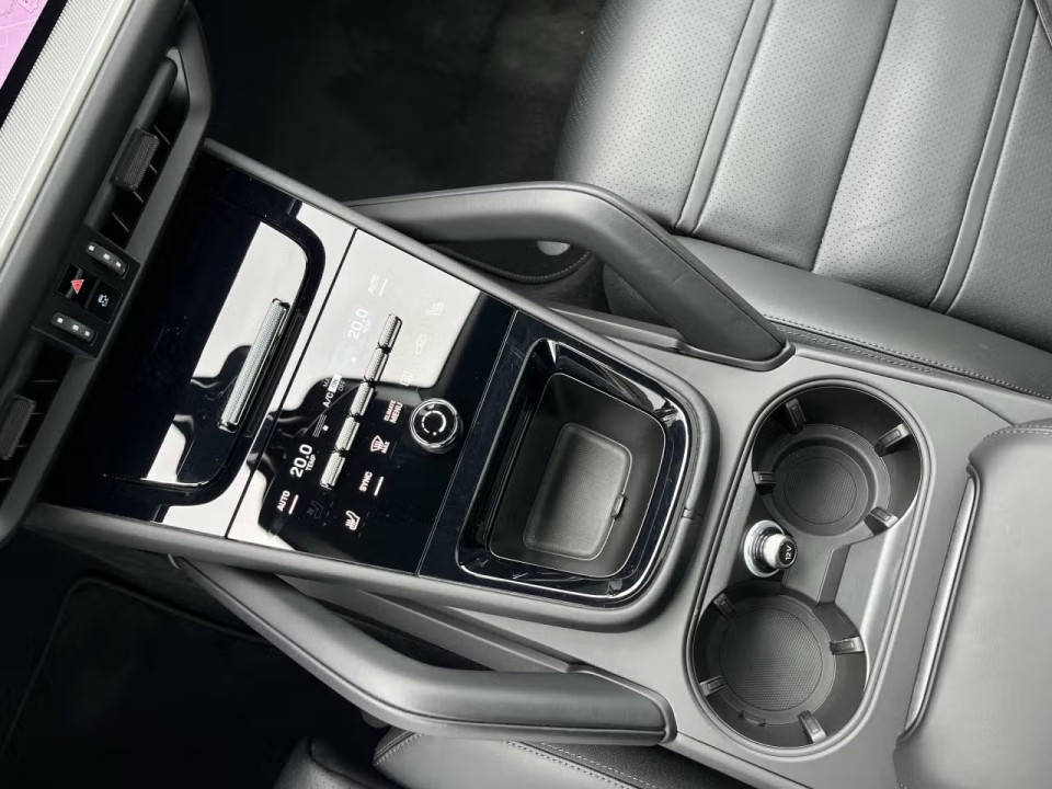 Porsche Cayenne Coupe E-Hybrid - foto 15