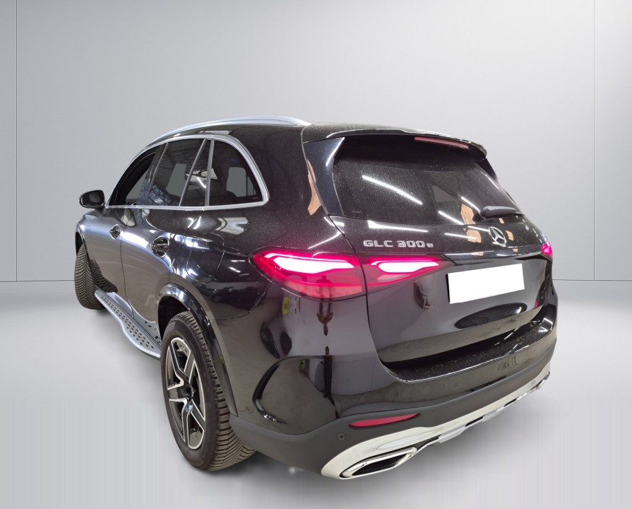 Mercedes-Benz GLC 300e 4MATIC AMG Line (4)