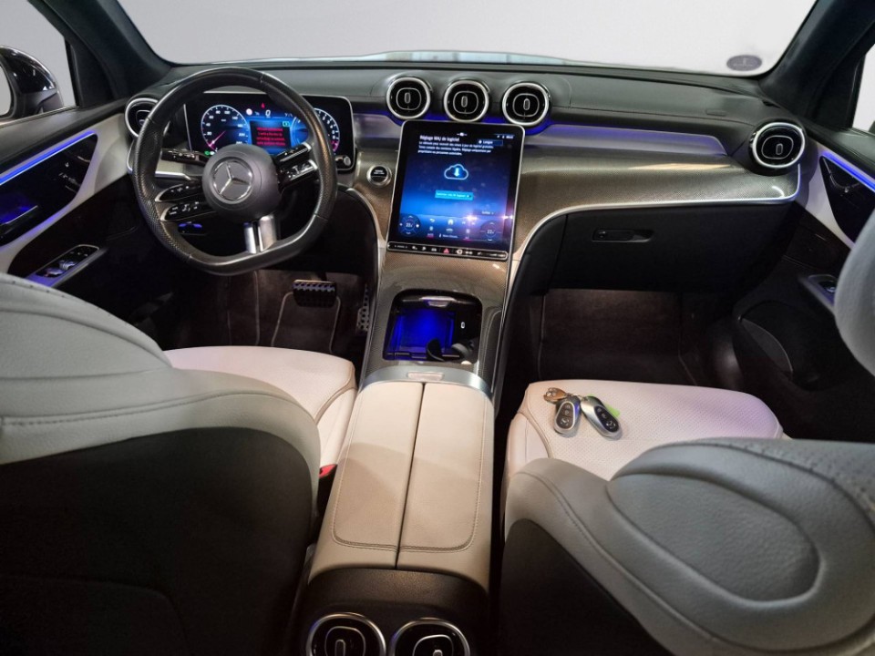 Mercedes-Benz GLC 300e 4MATIC AMG Line (5)