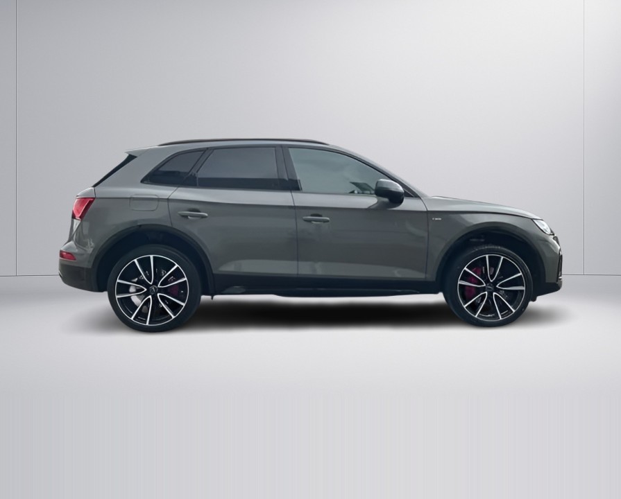 Audi Q5 40TFSI quattro S-tronic (2)