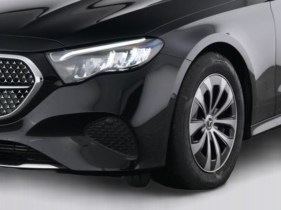 Mercedes-Benz E 220d Avantgarde - foto 8