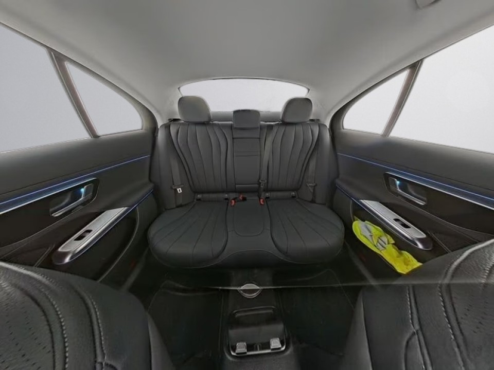 Mercedes-Benz E 220d Avantgarde - foto 6