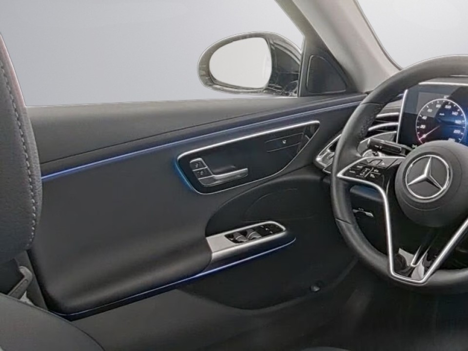 Mercedes-Benz E 220d Avantgarde - foto 7