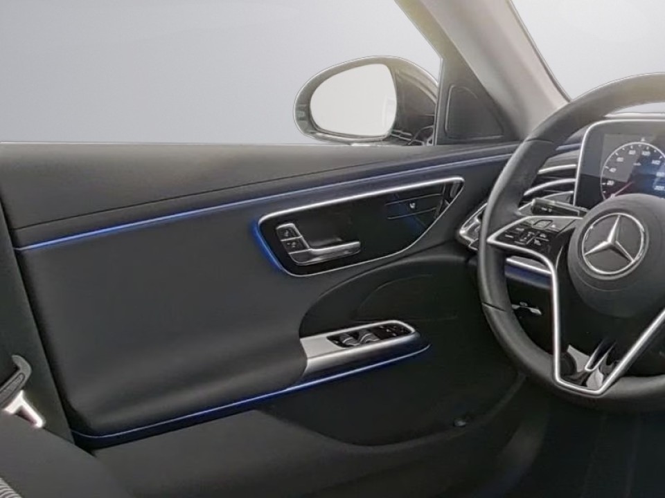 Mercedes-Benz E 200 Avantgarde - foto 6