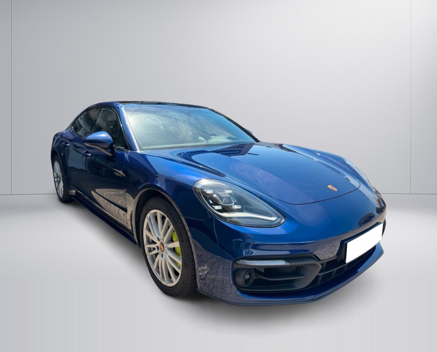 Porsche Panamera 4 E-Hybrid Platinum Edition