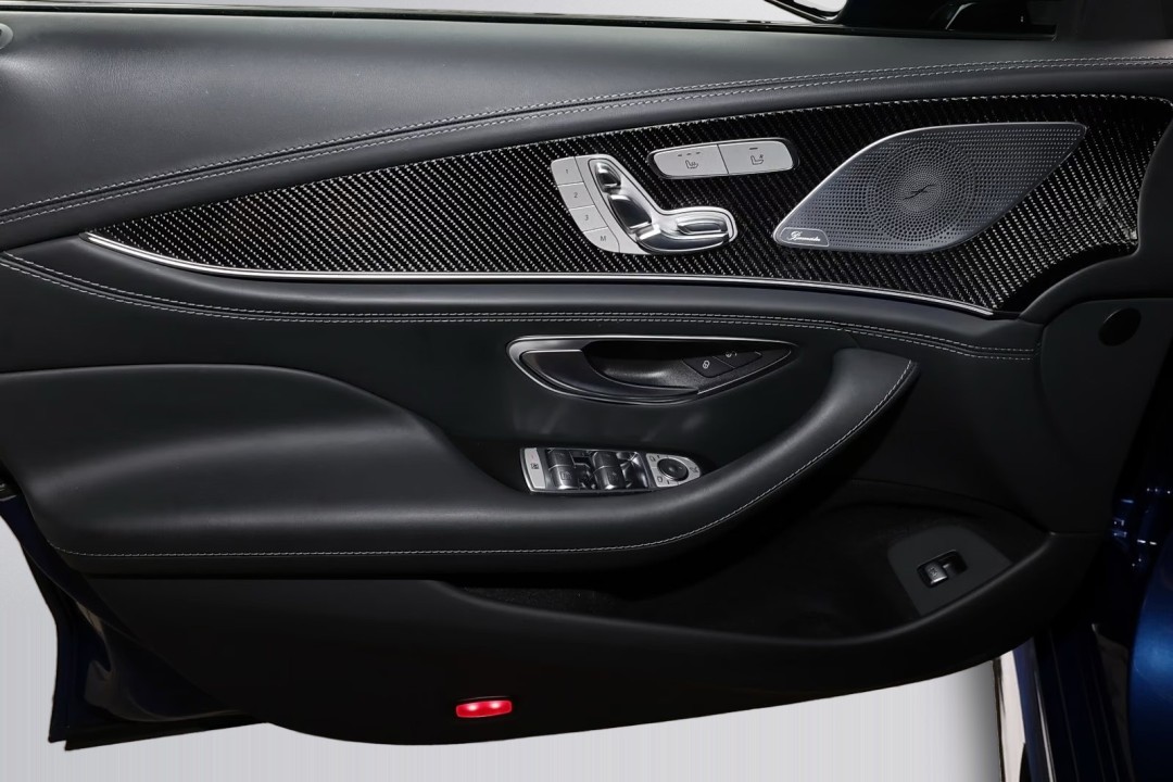 Mercedes-Benz AMG GT 43 4MATIC - foto 10