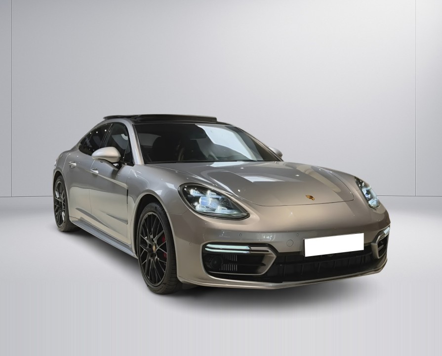 Porsche Panamera 4 E-Hybrid