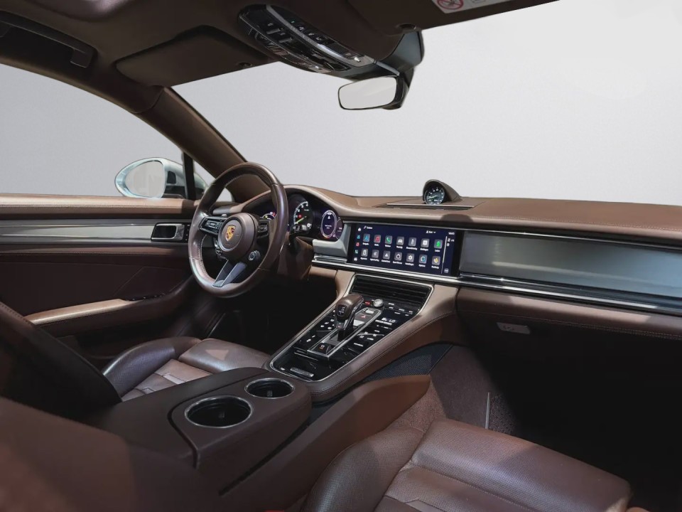 Porsche Panamera 4 E-Hybrid - foto 13