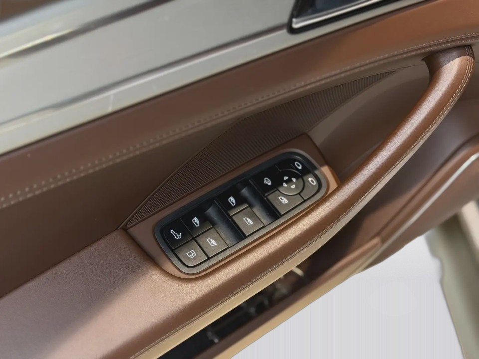 Porsche Panamera 4 E-Hybrid - foto 31