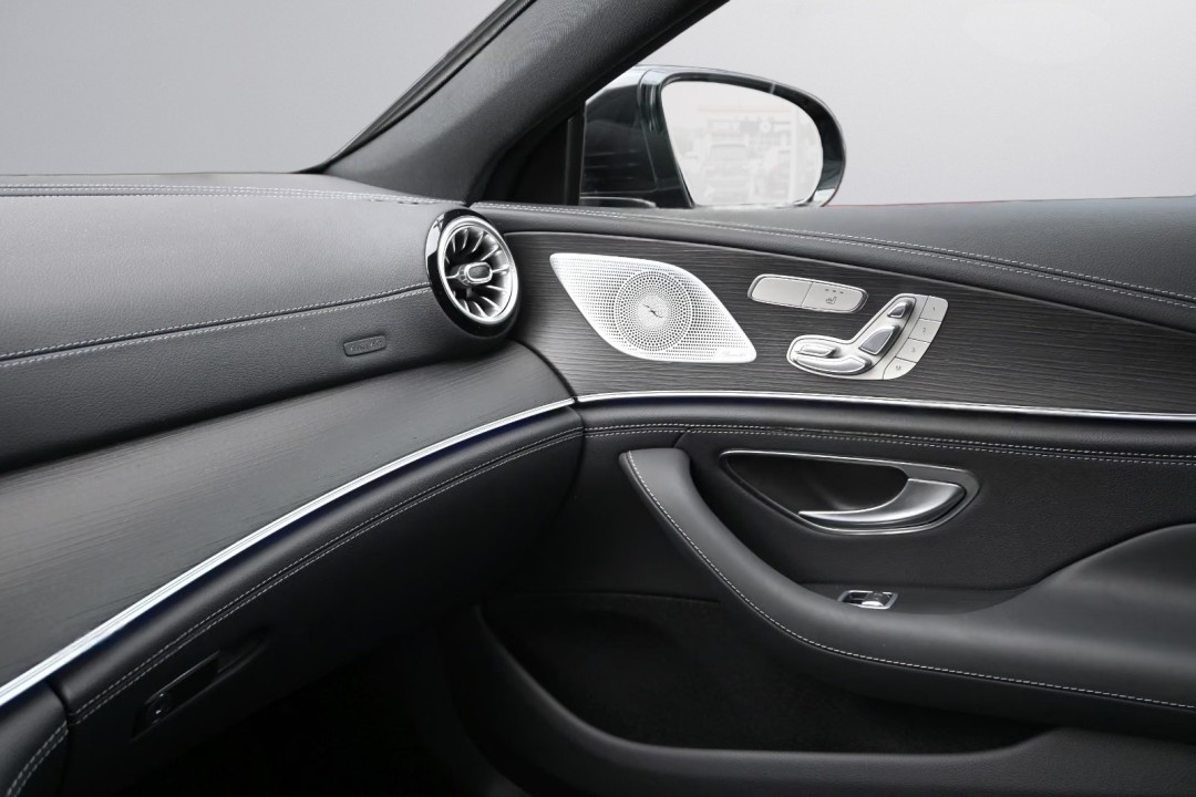 Mercedes-Benz AMG GT 43 4MATIC - foto 15