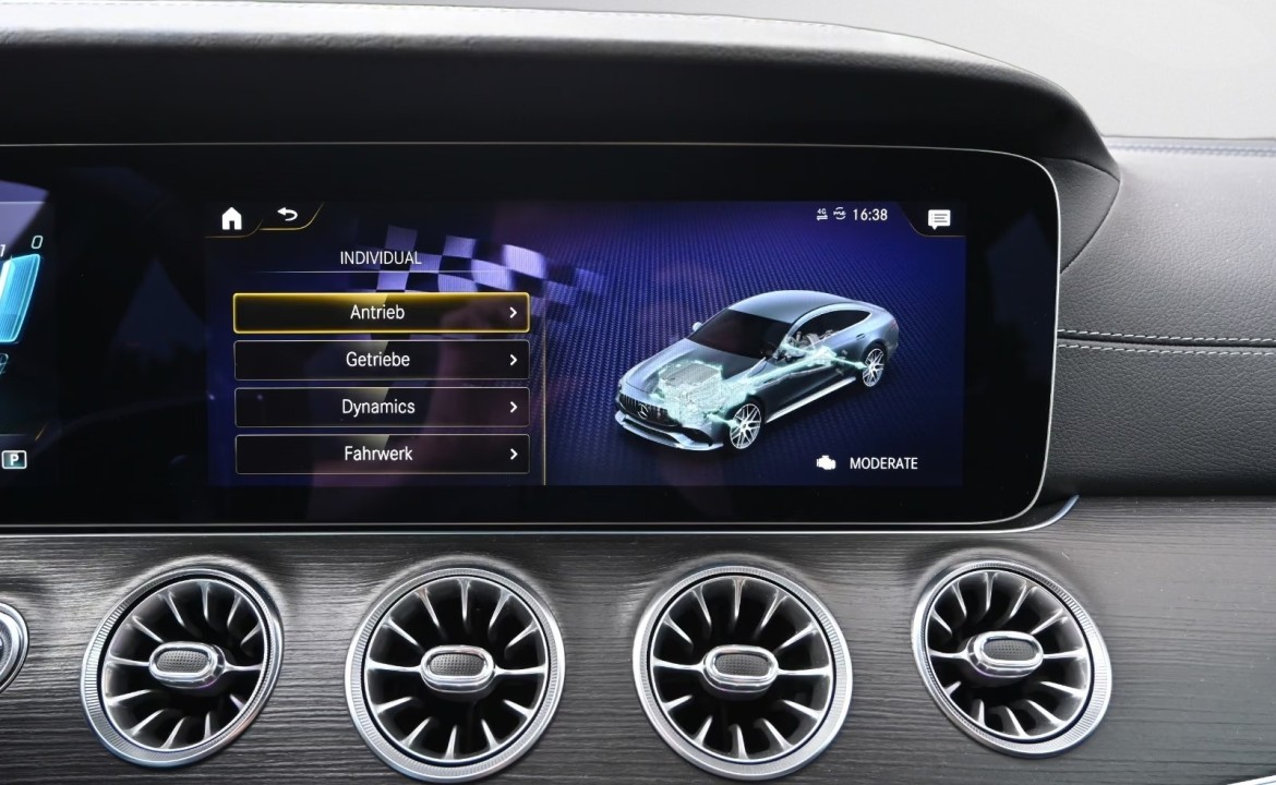 Mercedes-Benz AMG GT 43 4MATIC - foto 28