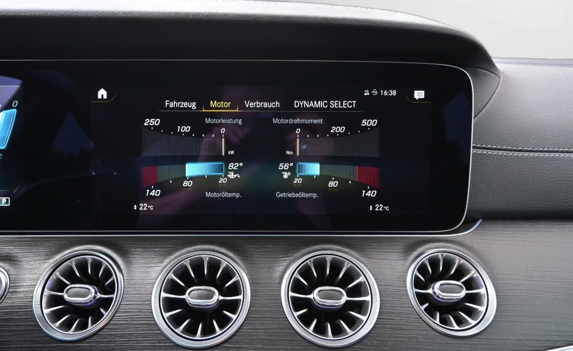 Mercedes-Benz AMG GT 43 4MATIC - foto 29