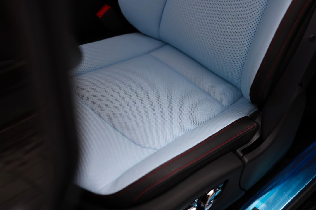 Rolls-Royce Spectre - foto 19