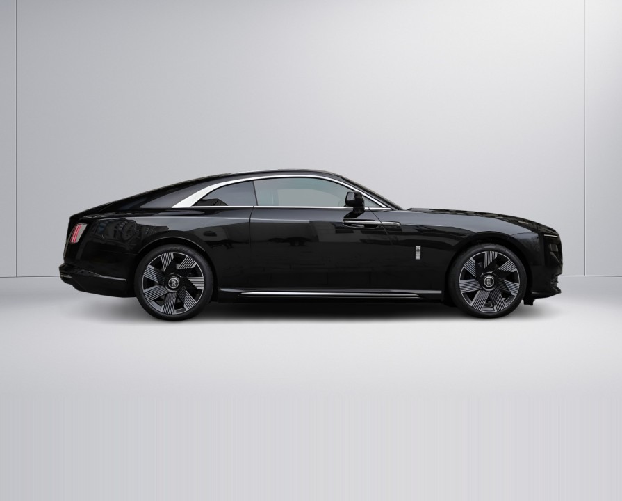 Rolls-Royce Spectre (2)