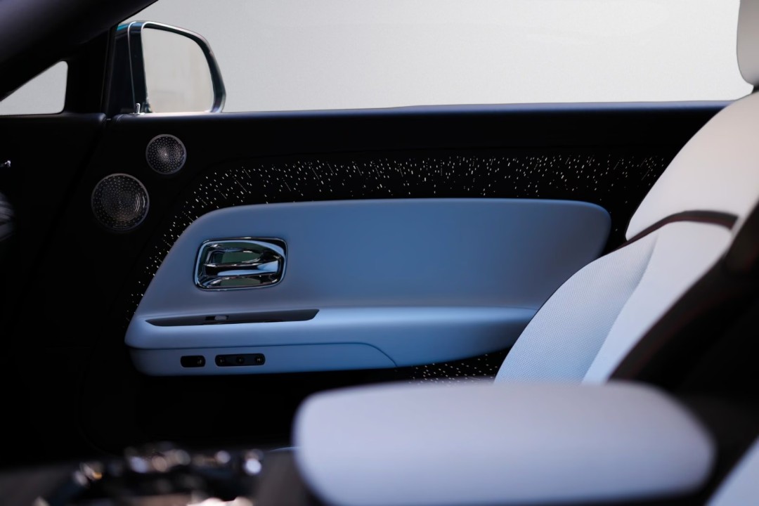 Rolls-Royce Spectre - foto 25