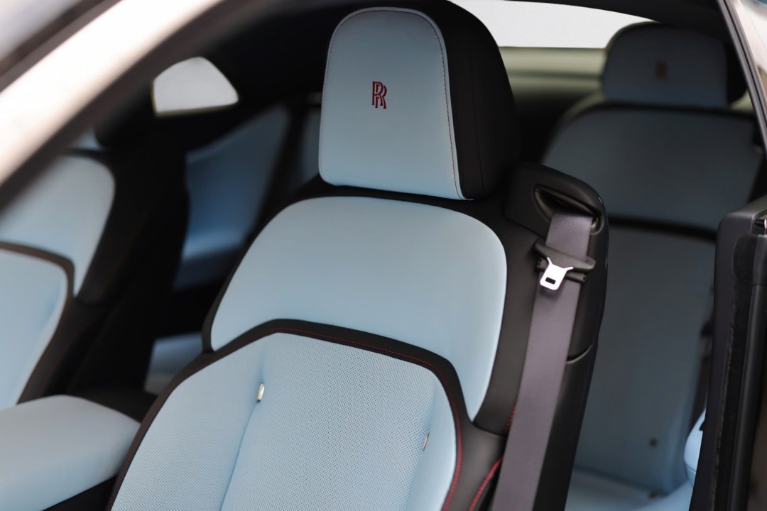 Rolls-Royce Spectre - foto 10