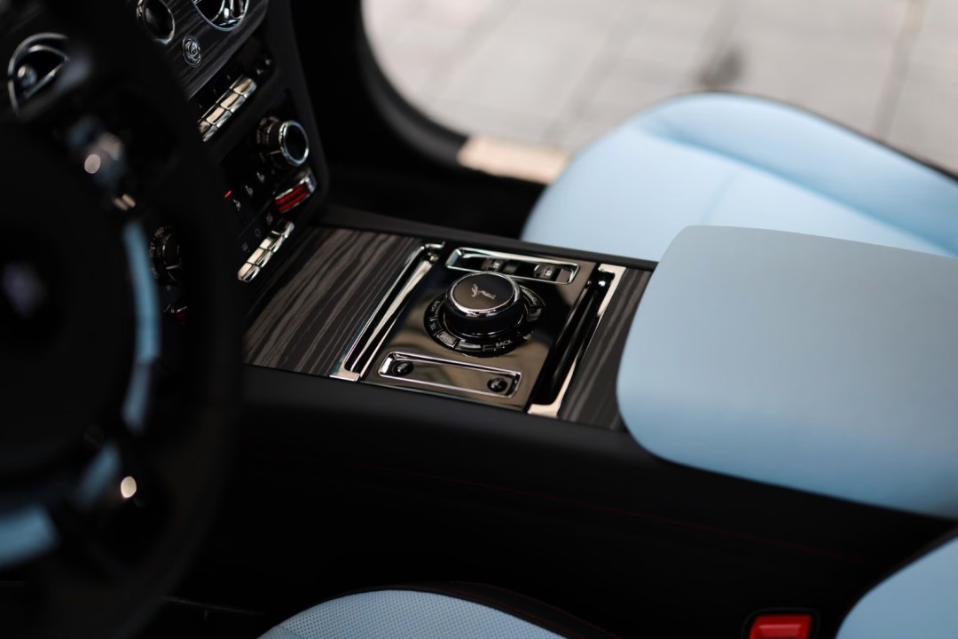 Rolls-Royce Spectre - foto 17
