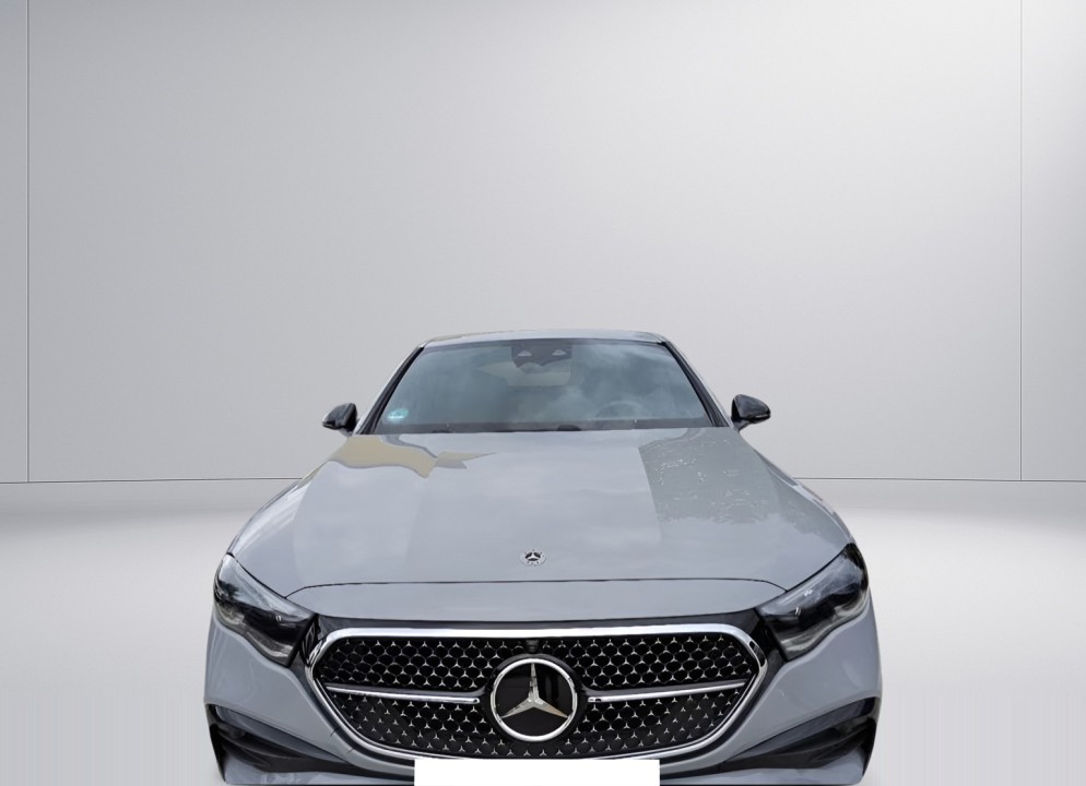 Mercedes-Benz E 300de 4MATIC AMG Line (2)