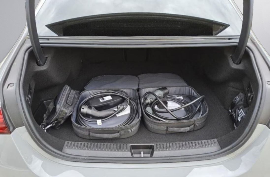 Mercedes-Benz E 300de 4MATIC AMG Line - foto 10