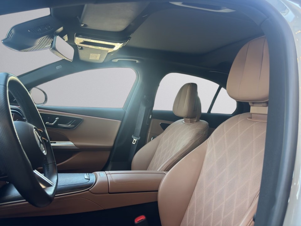 Mercedes-Benz E 400e 4MATIC AMG Line - foto 7