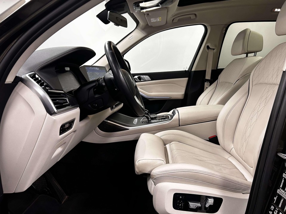 BMW X7 xDrive40i M-Sport - foto 11