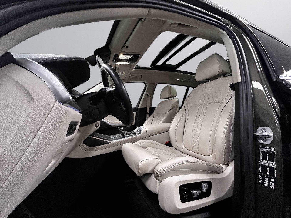 BMW X7 xDrive40i M-Sport - foto 10