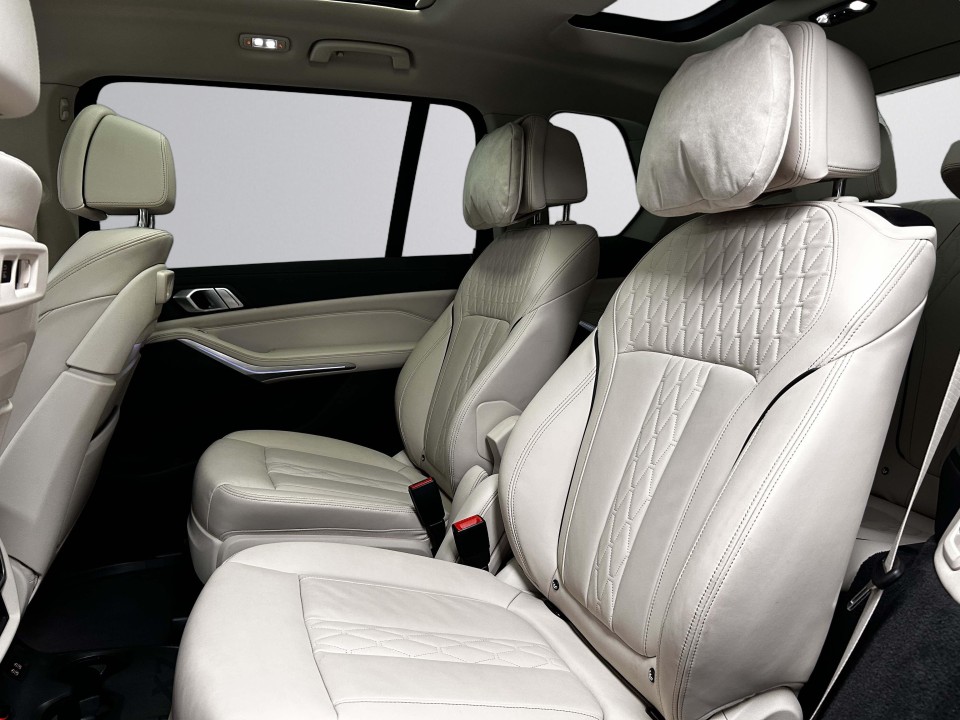 BMW X7 xDrive40i M-Sport - foto 13