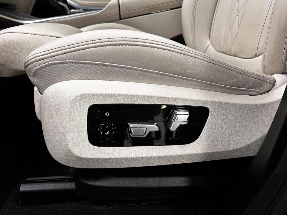 BMW X7 xDrive40i M-Sport - foto 29