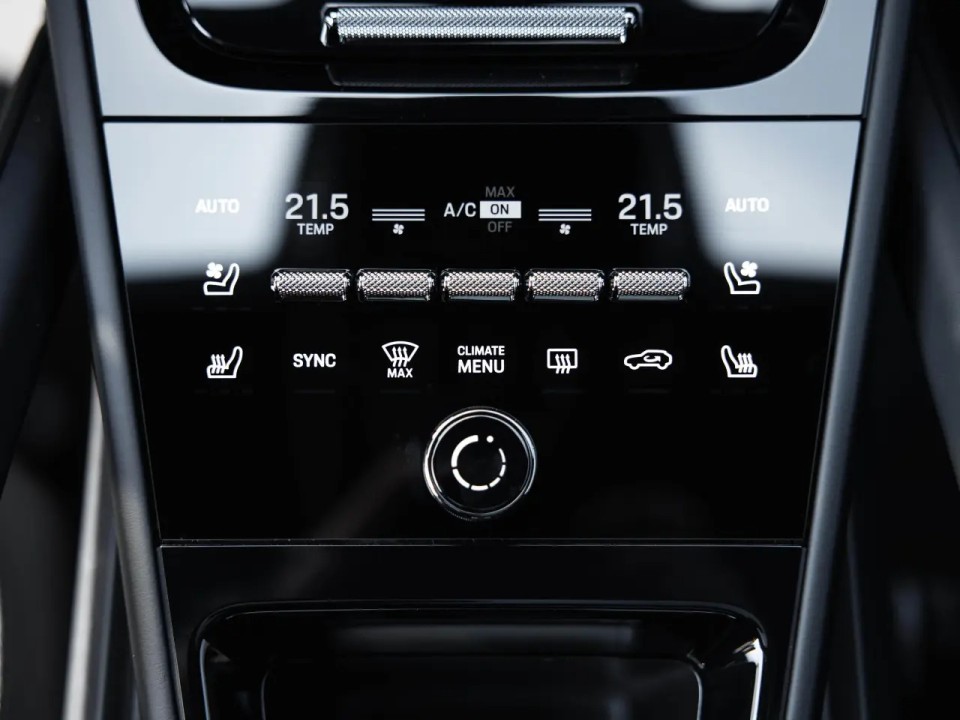 Porsche Cayenne Coupe E-Hybrid - foto 13
