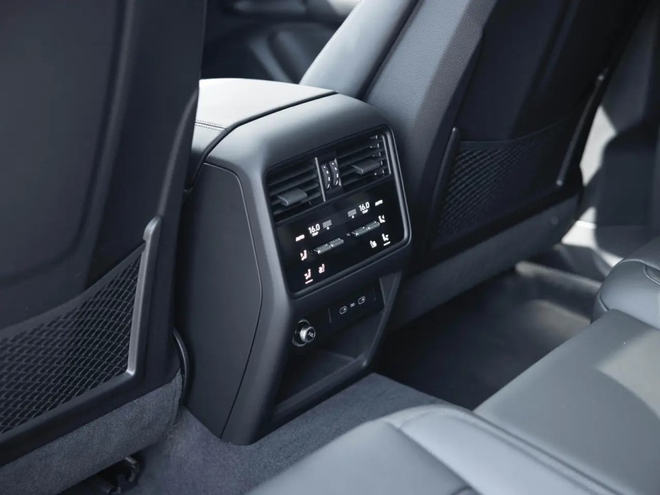 Porsche Cayenne Coupe E-Hybrid - foto 20