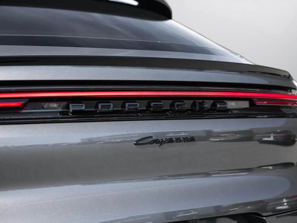 Porsche Cayenne Coupe E-Hybrid - foto 34