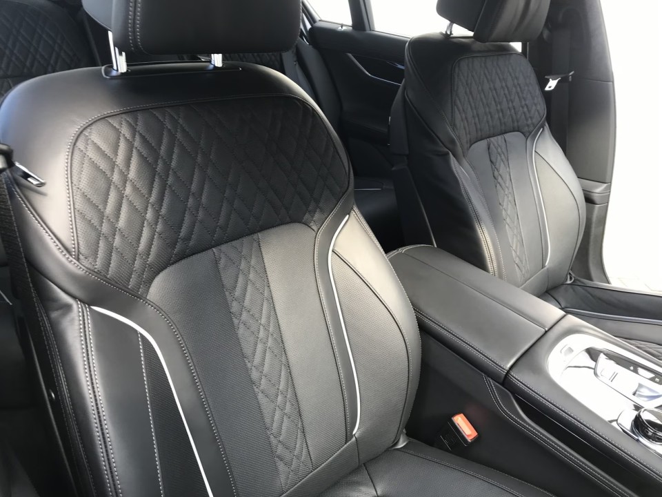 BMW Seria 7 745e M-Sport - foto 17