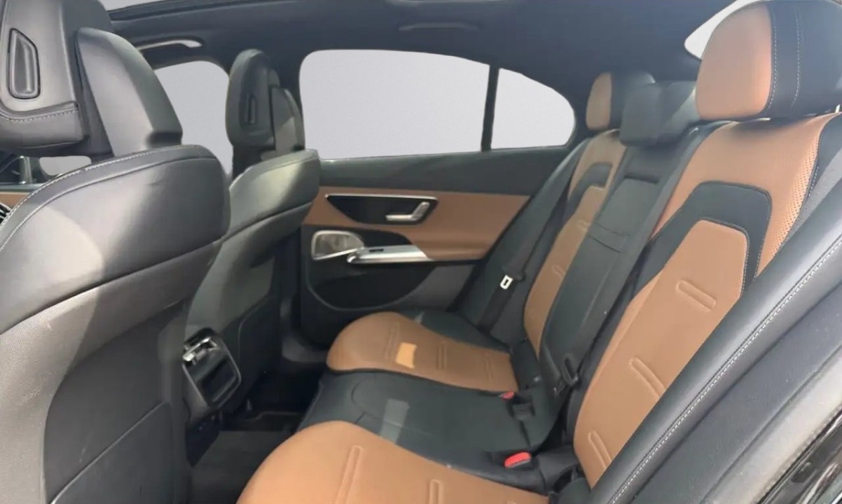 Mercedes-Benz E 53 AMG 4MATIC - foto 11
