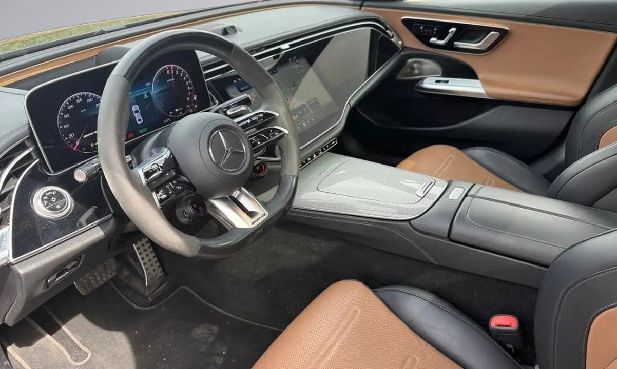 Mercedes-Benz E 53 AMG 4MATIC - foto 8